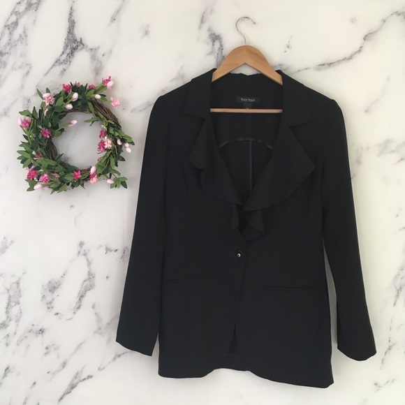 White House Black Market Jackets & Blazers - ❤️{3/$25} WHBM Black Ruffle Collar Blazer Jacket